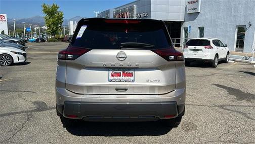 2025 Nissan Rogue SL