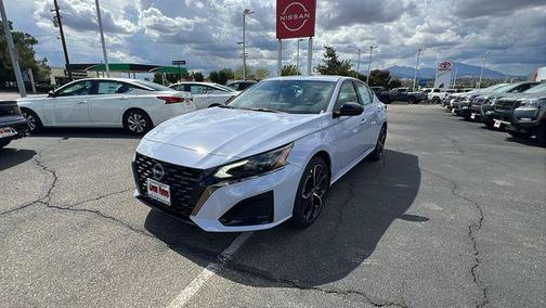 2025 Nissan Altima SR FWD