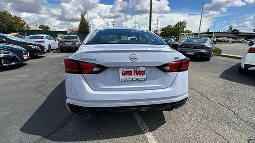 2025 Nissan Altima SR FWD