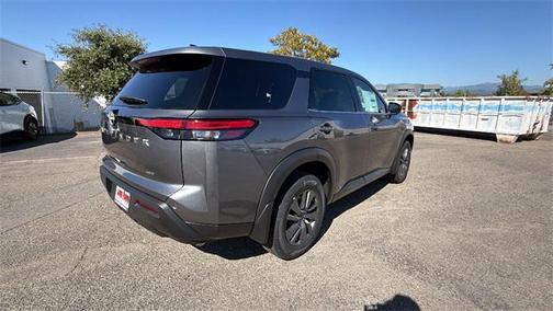 2025 Nissan Pathfinder S 4WD