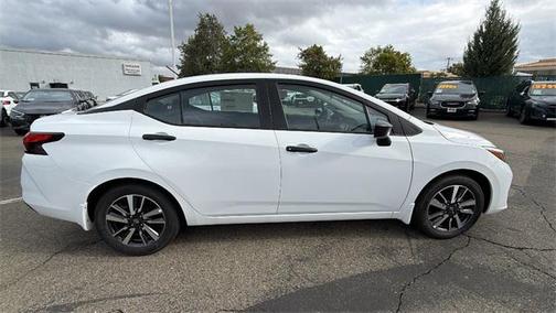 2025 Nissan Versa 1.6 S