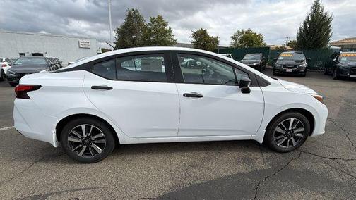 2025 Nissan Versa 1.6 S