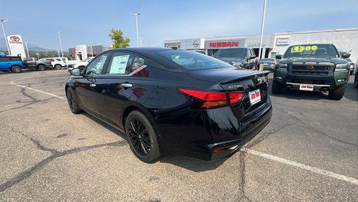2025 Nissan Altima 2.5 SV