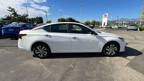 2025 Nissan Altima S FWD