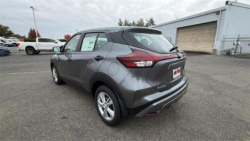 2025 Nissan Kicks S