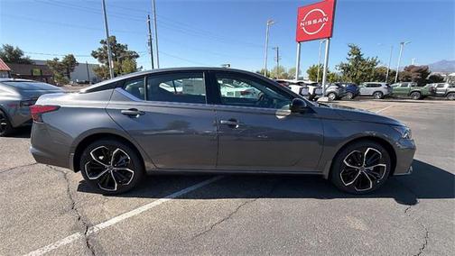 2025 Nissan Altima SR AWD