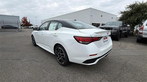 2025 Nissan Sentra SR