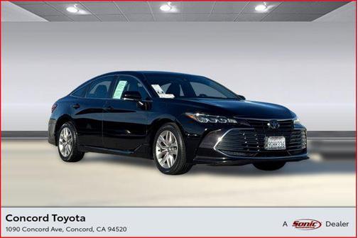 2022 Toyota Avalon XLE