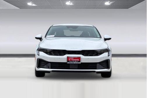 Snow White Pearl 2025 Kia K5 LXS