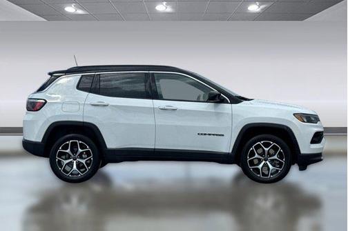 Bright White Clearcoat 2025 Jeep Compass Limited