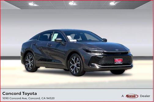 Magnetic Gray Metallic 2024 Toyota Crown XLE