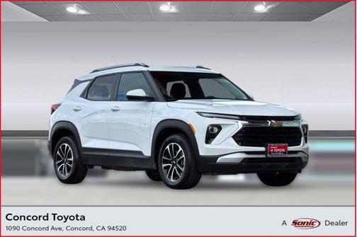 Summit White 2025 Chevrolet Trailblazer LT