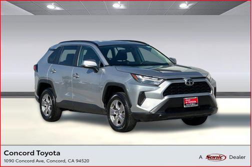 2025 Toyota RAV4 XLE
