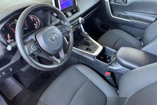 Ice Cap 2024 Toyota RAV4 LE
