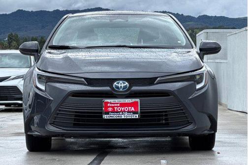 2025 Toyota Corolla Hybrid LE