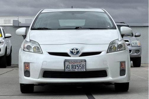 2010 Toyota Prius III