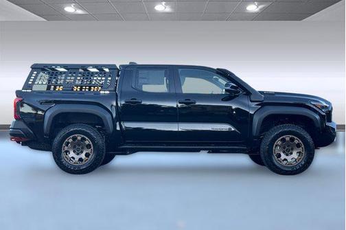 2025 Toyota Tacoma Hybrid Trailhunter