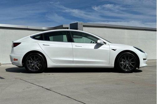2020 Tesla Model 3 Standard Range