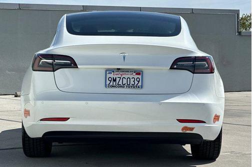 2020 Tesla Model 3 Standard Range