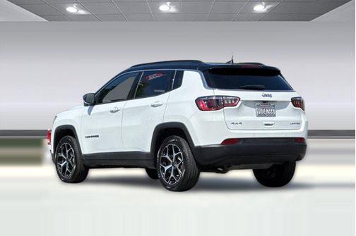 Bright White Clearcoat 2025 Jeep Compass Limited
