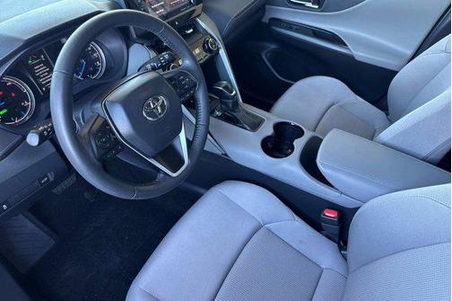 2022 Toyota Venza LE