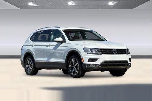White 2018 Volkswagen Tiguan 2.0T SEL