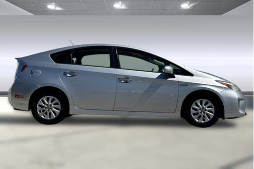 2014 Toyota Prius Plug-in Advanced