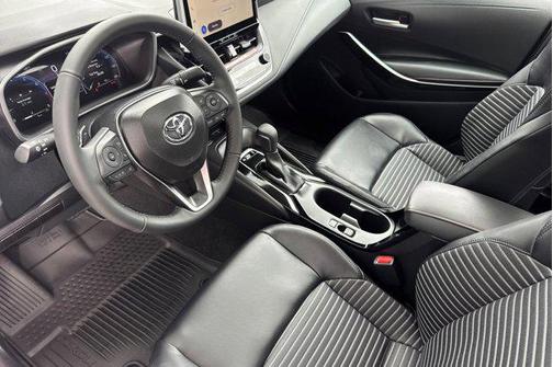 Wind Chill Pearl/Midnight Black Metallic 2026 Toyota Corolla XSE