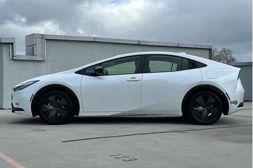 2023 Toyota Prius Prime SE