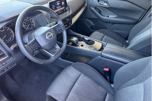 Super Black 2025 Nissan Rogue SV