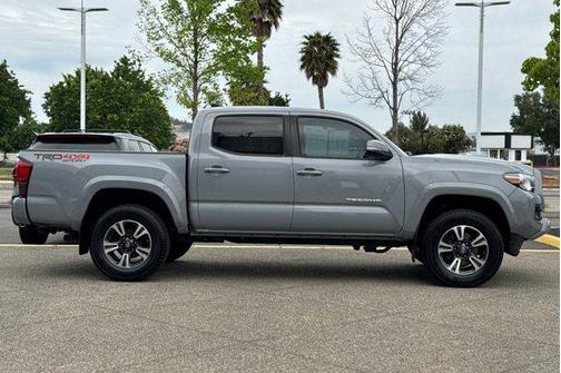 2018 Toyota Tacoma TRD Sport