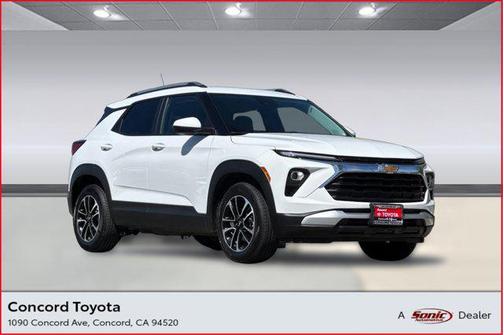 Summit White 2025 Chevrolet Trailblazer LT