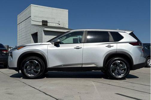 Brilliant Silver Metallic 2025 Nissan Rogue SV