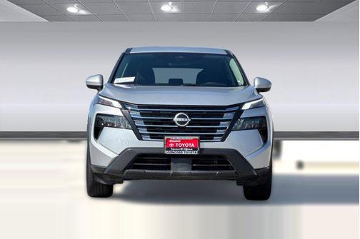 Brilliant Silver Metallic 2025 Nissan Rogue SV