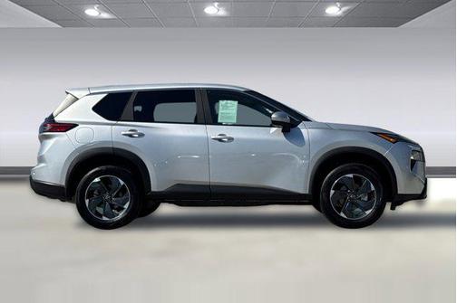 Brilliant Silver Metallic 2025 Nissan Rogue SV