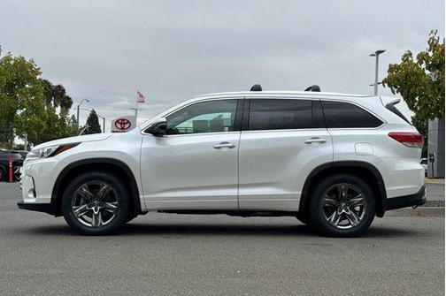 2019 Toyota Highlander Limited Platinum