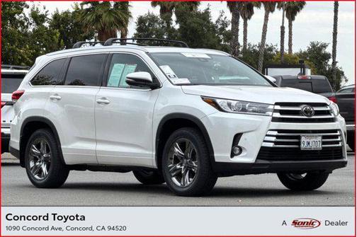 2019 Toyota Highlander Limited Platinum