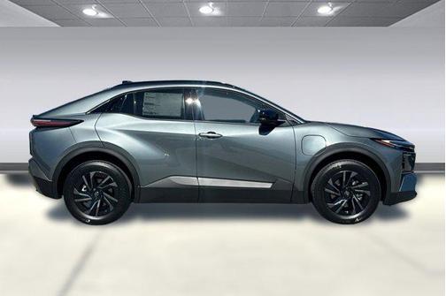 Overcast 2026 Toyota C-HR SE