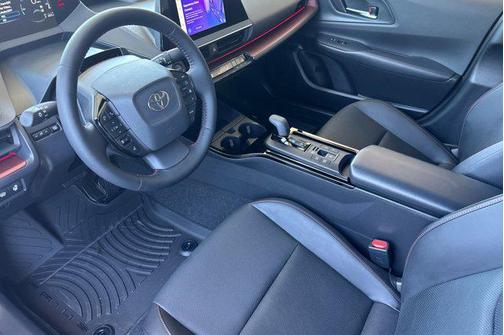 2025 Toyota Prius L