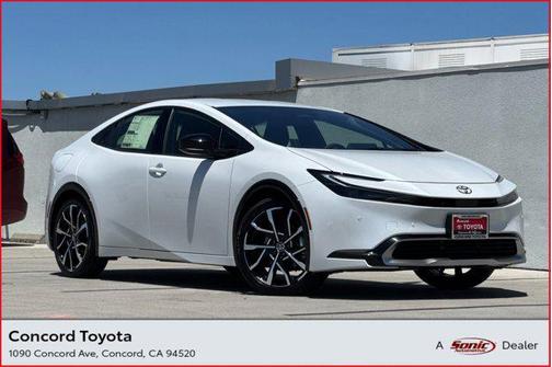 2025 Toyota Prius L