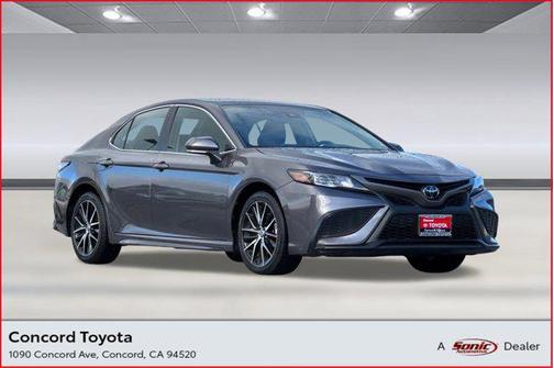 2023 Toyota Camry SE