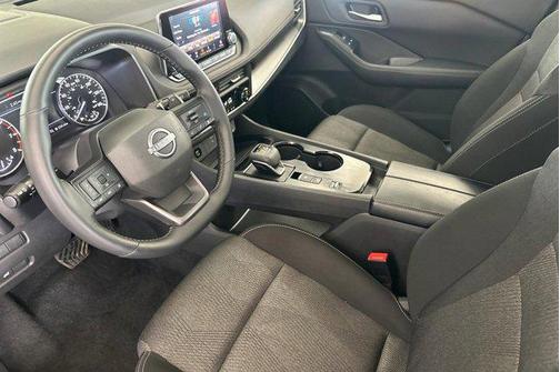 Gun Metallic 2025 Nissan Rogue SV