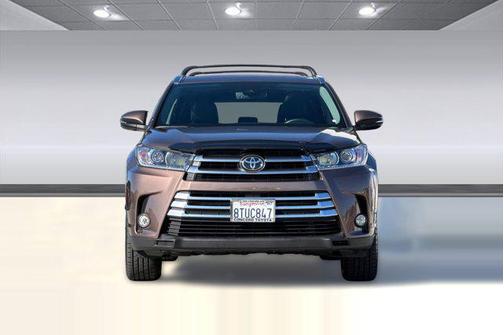 Toasted Walnut Pearl 2017 Toyota Highlander Limited