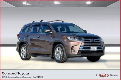 Toasted Walnut Pearl 2017 Toyota Highlander Limited