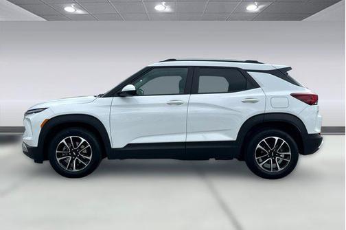 Summit White 2025 Chevrolet Trailblazer LT