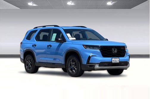 Diffused Sky Pearl 2025 Honda Pilot TrailSport