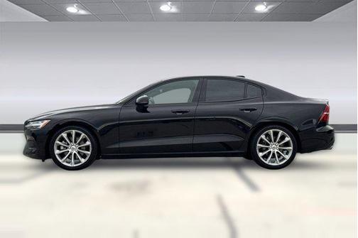 2020 Volvo S60 T5 Momentum