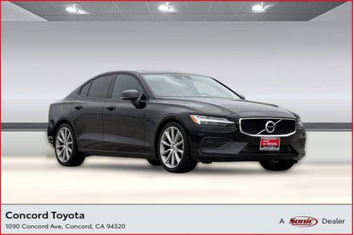 2020 Volvo S60 T5 Momentum