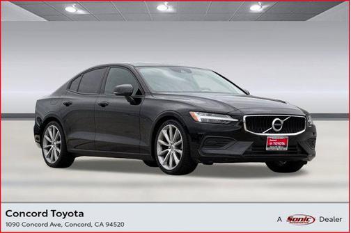 2020 Volvo S60 T5 Momentum