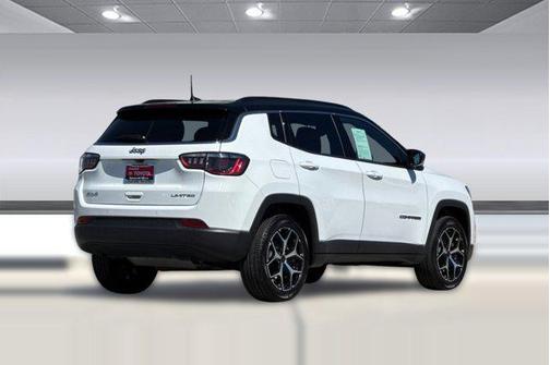 Bright White Clearcoat 2025 Jeep Compass Limited